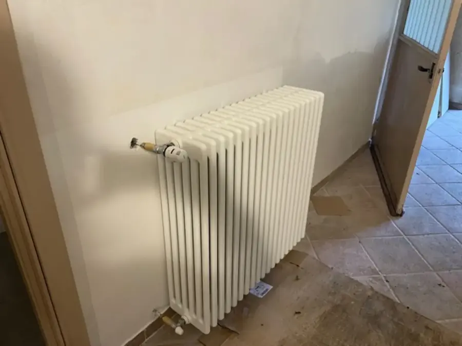 I nuovi termosifoni tubolari in acciaio dimensionati per lavorare a 45&deg;