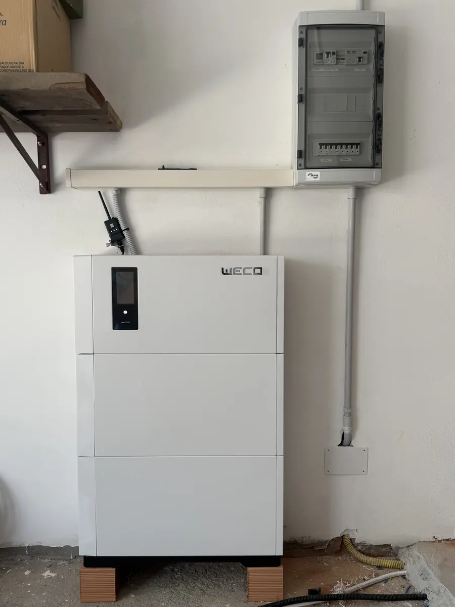 Inverter e accumulo all-in-one WECO
