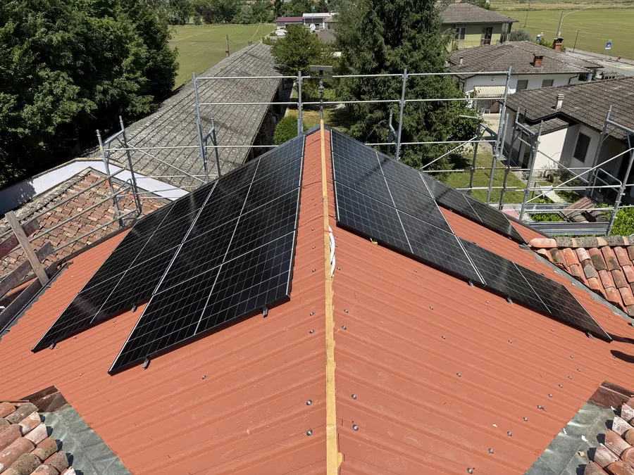 L&rsquo;impianto fotovoltaico sul tetto della casa Rigoni a Giussago